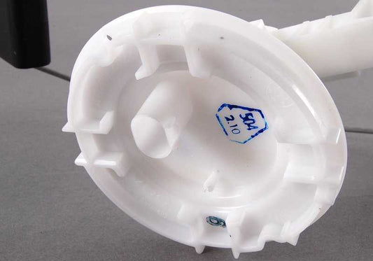 Sensore a livello di carburante sinistro per la serie BMW 7 E38 (OEM 16141182111). BMW originale