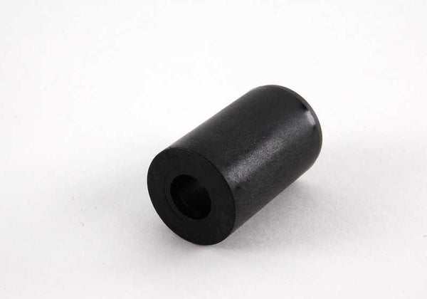 Casquillo separador OEM 11141247397 para BMW E30, E36, E46, E34, Z3. Pieza original BMW. Compatibilidad con sistemas de aceite/depósito como la bomba de aceite.