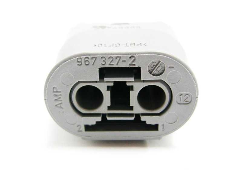 Carcaça de conector cinza para BMW Série 3 E36, E46, E90, E90N, E91, E91N, Série 5 E39, E60, E61, Série 6 E24, E63, E64, Série 7 E32, X3 E83, E83N, X5 E53, E70N, Z4 E85, E86 (OEM 61138364498). BMW originais.