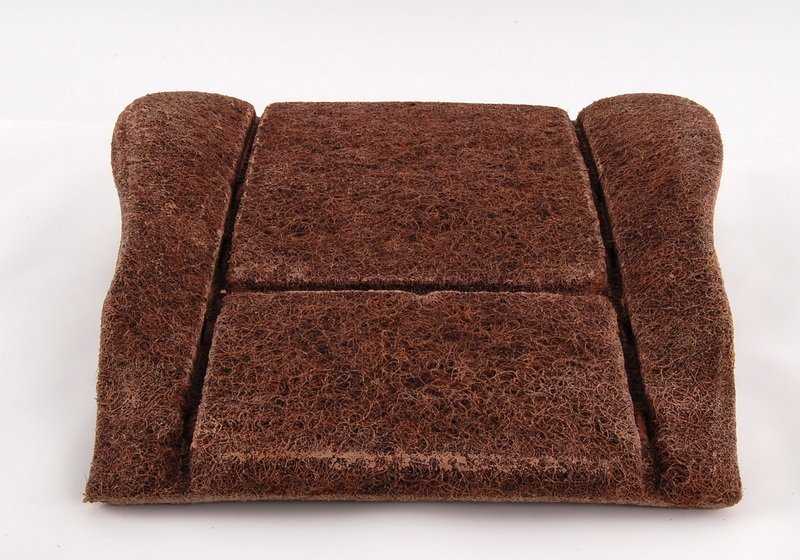 Almohadilla base asiento delantero OEM 52101841668 para BMW E30. Pieza original BMW.