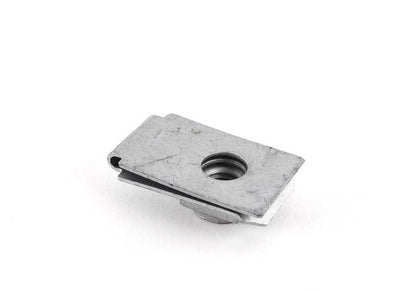 Tuerca clip tipo C OEM 07147151144 para BMW {E81,E82,E87,E88,F20,F21,F40,F52,F22,F23,F44,F45,F46,F87,G42,G87,E30,E36,E46,E90,E91,E92,E93,F30,F31,F34,F35,F80,G20,G21,G28,G80,G81,F32,F33,F36,F82,F83,G22,G23,G26,G82,G83,E28,E34,E39,E60,E61,F07,F10,F11,F