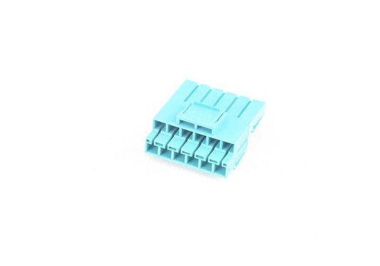 Universal Electric Connector 6 Pins OEM 61139151397 For BMW X5 E70, E70N and BMW X6 E71, E72. Original BMW piece. Ideal for electrical systems or replacement of damaged connectors.