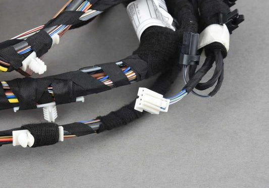 Right seat cable set for BMW F15, F85, F16, F86 (OEM 61129365030). Original BMW