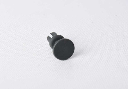 Remache dilatable OEM 51478184135 para BMW E36, E46, E90, E90 LCI. Original BMW.