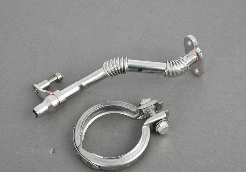 Kit de montage pour turbo (turbocompresseur) OEM 11652456345 pour BMW F07, F10, F11, F12, F13, F01, F02, F04, E70, E71, E72. BMW d'origine.