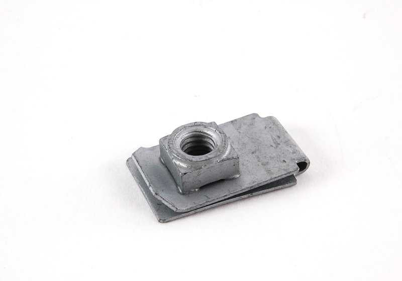 Tuerca clip tipo C OEM 07147151144 para BMW {E81,E82,E87,E88,F20,F21,F40,F52,F22,F23,F44,F45,F46,F87,G42,G87,E30,E36,E46,E90,E91,E92,E93,F30,F31,F34,F35,F80,G20,G21,G28,G80,G81,F32,F33,F36,F82,F83,G22,G23,G26,G82,G83,E28,E34,E39,E60,E61,F07,F10,F11,F