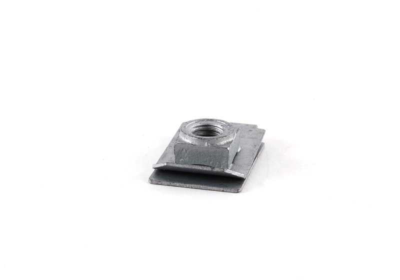 Tuerca clip tipo C OEM 07147151144 para BMW {E81,E82,E87,E88,F20,F21,F40,F52,F22,F23,F44,F45,F46,F87,G42,G87,E30,E36,E46,E90,E91,E92,E93,F30,F31,F34,F35,F80,G20,G21,G28,G80,G81,F32,F33,F36,F82,F83,G22,G23,G26,G82,G83,E28,E34,E39,E60,E61,F07,F10,F11,F