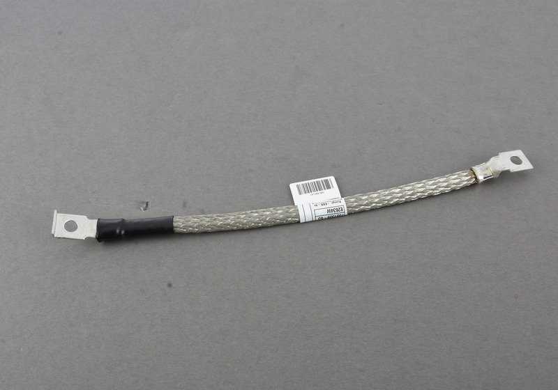 Cable de masa OEM 12427551559 para BMW E60, E61, E63, E64. Compatible con versiones 520i, 523i con motores M54 y N52. Apto para cambio manual y automático. Original BMW.