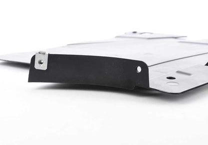 Extensión del cubre bajos lateral derecho OEM 51758066044 para BMW F87. Original BMW.