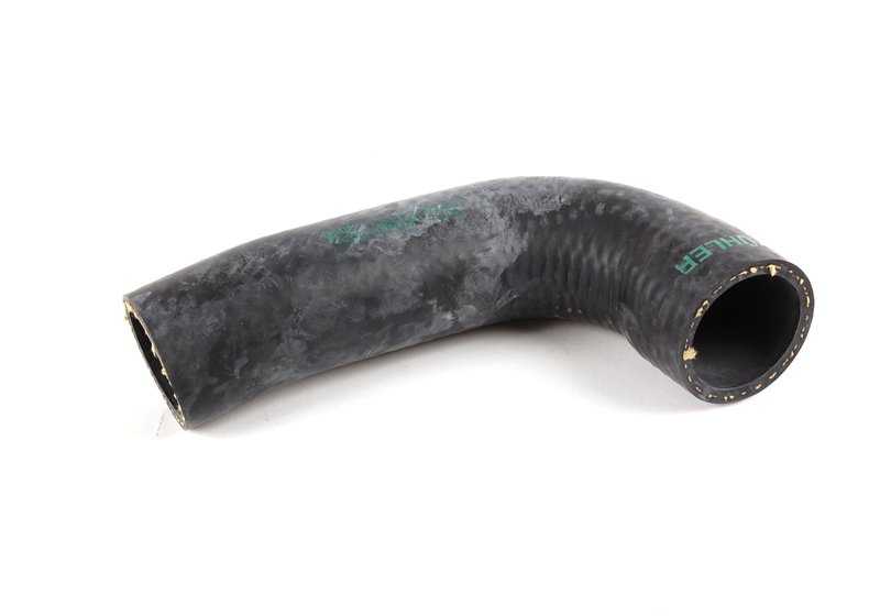 Manguito de refrigeración OEM 11531309668 para BMW E30. Conduce el agua del sistema de refrigeración. Compatible con motores específicos del modelo E30. Repuesto original BMW.