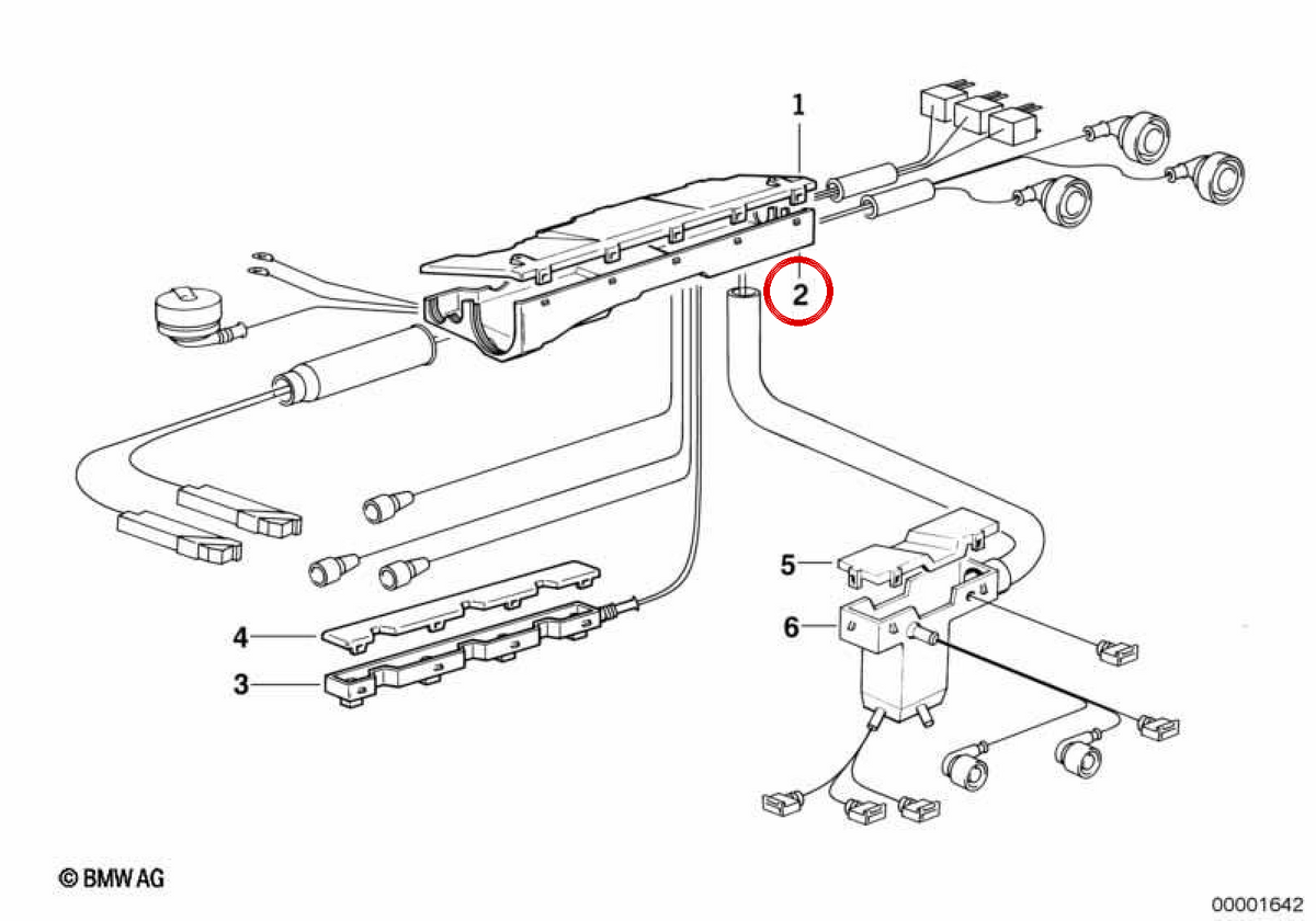 Base abitativa OEM 12521739036 per BMW E36. BMW originale.