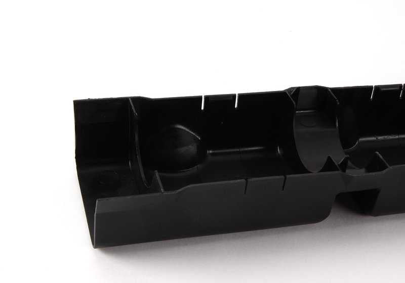 BMW Deck 3 E36, E46, Serie 5 E34, E39, E60, E61, 7 E38 -Serie, E65, E66, X3 E83, X5 E53, Z4 E85 (OEM 11121740163). Original BMW