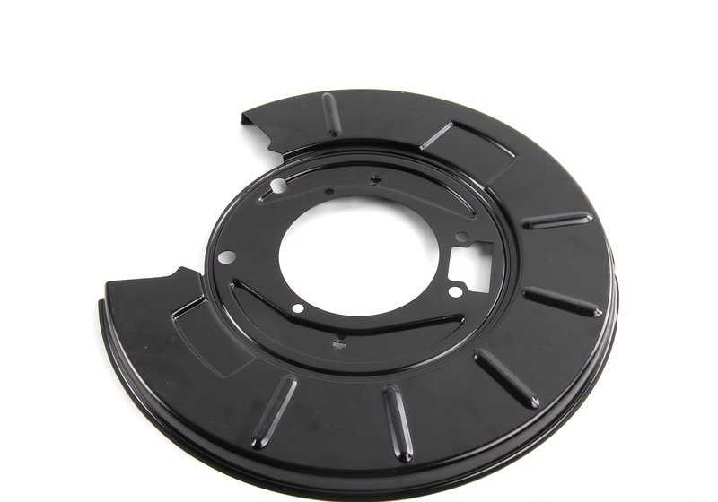 Protector salpicadero trasero derecho OEM 34212227130 para BMW E36. Pieza original BMW, ideal para proteger la zona del freno trasero. Compatibilidad garantizada solo con modelos BMW E36.