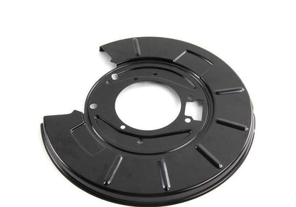 Protector salpicadero trasero derecho OEM 34212227130 para BMW E36. Pieza original BMW, ideal para proteger la zona del freno trasero. Compatibilidad garantizada solo con modelos BMW E36.