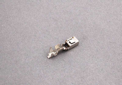 Conector hembra ELO-Power 2,8x0,63 OEM 61138364834 para BMW E81, E82, E87, E88, F20, F21, E36, E46, E90, E91, E92, E93, F30, F31, F34, F35, F32, G26, E39, E60, E61, E63, E64, E38, E65, E66, E84, E83, F25, E53, E70, E71, E72, E85, E86, E89, E52, I01,
