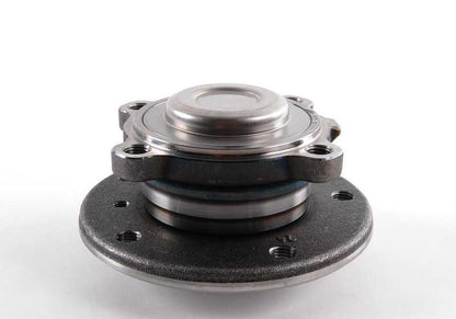Roda dianteira com OEM de rolamento 31216765157 para BMW E81 116D, 116i. Compatível com todos os modelos mencionados. Peça original da BMW.