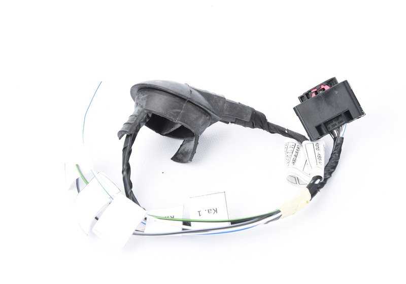 Kit reparación sensor nivel trasero OEM 61126902566 para BMW Serie 5 E39 (520d, 520i) modelos compatibles desde 1996 hasta 2003. Original BMW.
