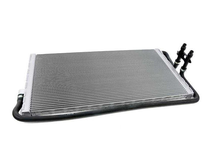 Radiateur d'eau OEM 1711284244 pour BMW F10, F06, F12, F13. Compatible avec toutes les versions de ces modèles. Pièces BMW originales.