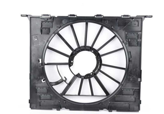 Soporte ventilador con anillo acústico OEM 17428638430 para BMW G30 520i y 530e. Compatible con modelos automáticos y tracción trasera fabricados entre 2017 y 2020. Pieza original BMW.
