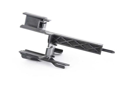 Support de radiateur OEM 17217844263 pour BMW F10, F06, F06N, F12, F12N, F13, F13N. BMW d'origine.