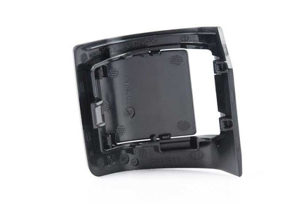 Cubierta ISOFIX exterior derecha OEM 52207247230 para BMW F10, F11. Original BMW.