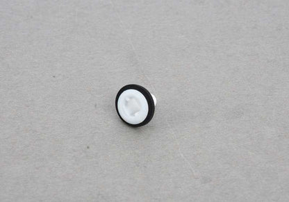 Unterer Clip für BMW 2 G42 -Serie, G87, Serie 5 F90, G30, G31, G38, G60, G61, G68, G90, Serie 6 G32, Serie 7 G11, G12, G70, Serie 8 F91, F92, F93, G14, G15, G16 (OEM 07147446452). Original BMW