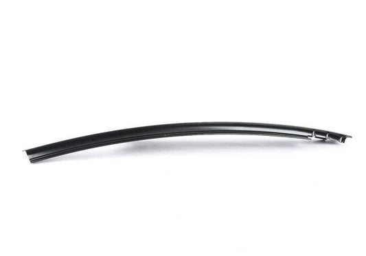 Embellecedor columna B puerta trasera izquierda OEM 51357317799 para BMW F16 y F86. Acabado negro brillante. Original BMW.
