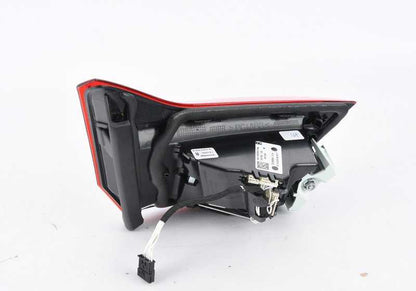 Piloto trasero derecho maletero OEM 63217441790 para BMW F82, F82N. Luz trasera original con tecnología OLED. Original BMW.