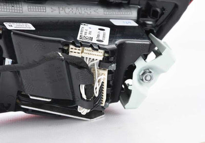Piloto trasero derecho maletero OEM 63217441790 para BMW F82, F82N. Luz trasera original con tecnología OLED. Original BMW.