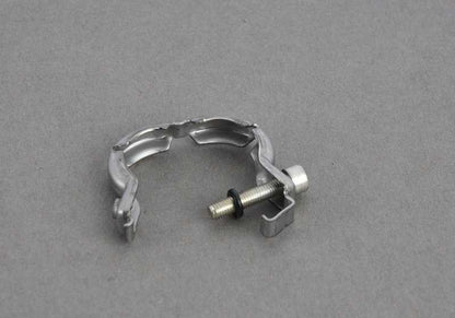 Abrazadera de escape (V-Band) OEM 18307811199 para BMW E90, E70, E71. Pieza original BMW. Ideal para fijar catalizadores, filtros antipartículas y sistemas de escape.