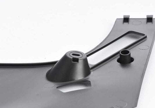 Oberer rechter Motorfachabdeckung für die BMW 5 F90 -Serie, G30, G31, G38 (OEM 51767349604). Original BMW.
