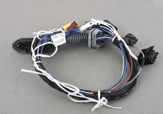 Cableado puerta lado acompañante OEM 61128383786 para BMW E39 520d y 520i (todos los modelos compatibles). Original BMW.