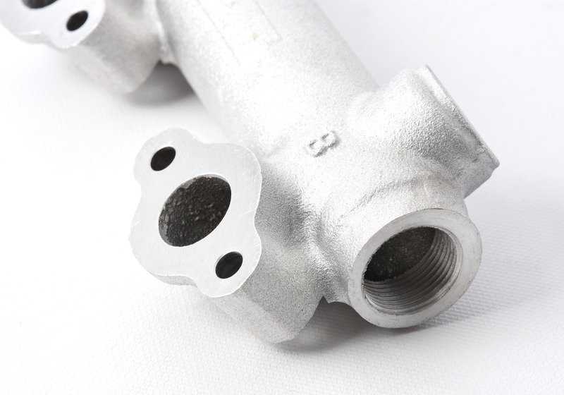 Tubería de líquido refrigerante OEM 11531304113 para BMW M1 E26, Serie 5 E28, Serie 6 E24… y más. Original BMW.