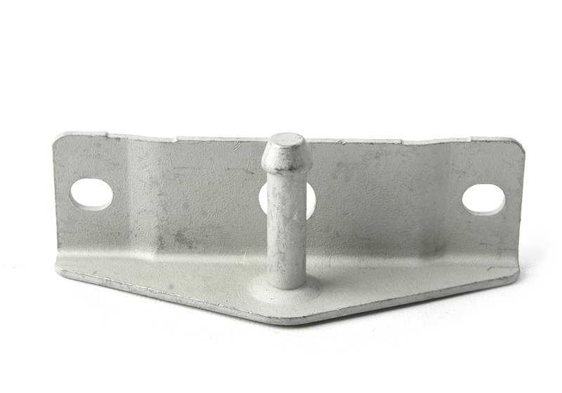 Placa de sujeción escape OEM 18307521388 para BMW E60, E61, E63, E64, E65, E66, F01, F02. Original BMW.