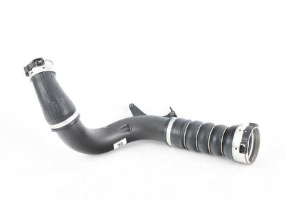 O duto de ar intercoler para BMW 1 F52 Series, Série 2 F45, X1 F48, F48N, F49, X2 F39, MINI F54, F56, F60 (OEM 13718616212). BMW original