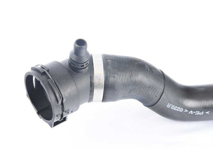 Oberkühlschlauch OEM 17128616548 für BMW F20, F21, F22, F23, F30, F31, F34, F32, F33, F36. Original BMW.
