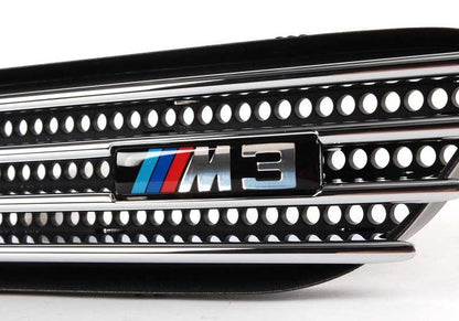 Rejilla lateral delantera derecha OEM 51132694608 para BMW E46. Original BMW.