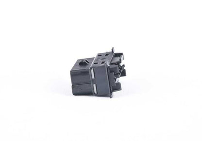 Carcasa de enchufe para BMW Serie 5 F07, F10, F11, F18, Serie 6 F12, F13, Serie 7 F01, F02, F04 (OEM 61139232596). Original BMW
