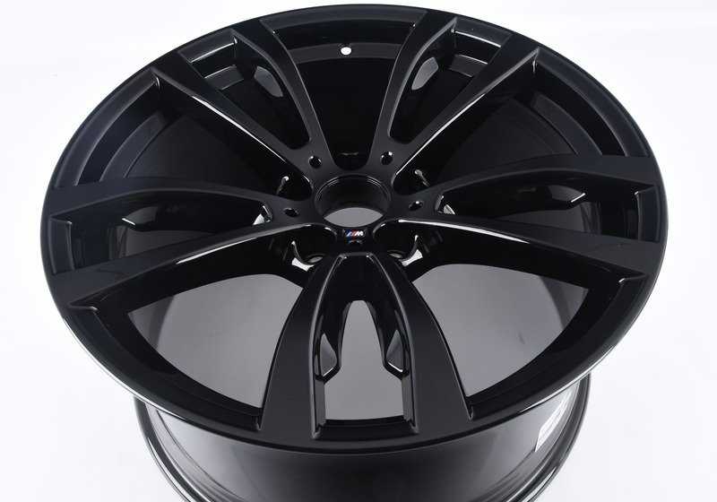Llanta de aleación M Doble radio 469 Jet Black 20" OEM 36118064894 para BMW F15 y F16. Original BMW.