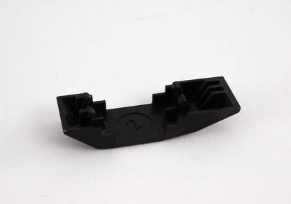 Tapa embellecedora OEM 51717175267 para BMW E92 y E93. Compatible con modelos 316i, 318i, 320d. Original BMW.
