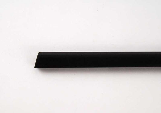 Cubierta pozo exterior izquierda OEM 51348194709 para BMW Serie 3 E46. Original BMW.