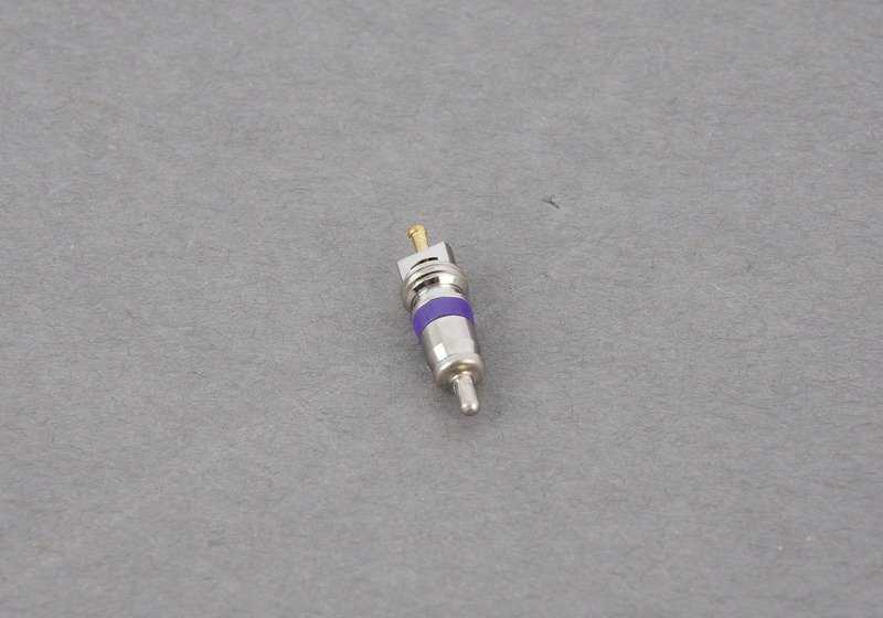 Válvula de aire acondicionado OEM 64536922944 para BMW E81 116d, 116i (modelos con motor N47, N45T, N43). Compatible con gas R134A/R1234YF. Original BMW.
