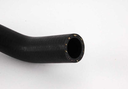 Manguera para válvula de agua del motor OEM 64218381387 para BMW E53 (X5). Repuesto original BMW.