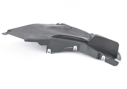 Cubierta inferior izquierda OEM 51717445679 para BMW G01 y G02 (X3 y X4). Compatible con versiones M40d y M40i con tracción total y cambio automático. Original BMW.