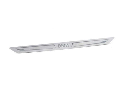 Protector de entrada delantero OEM 51477370423 para BMW F15, F16. Original BMW.