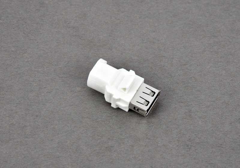 Adaptador USB OEM 84109390501 para BMW F45, F46, F31, F34, F80, F32, F33, F36, F82, F83, F90, G30, G31, G38, G32, G11, G12, F91, F92, F93, G14, G15, G16, F48, F49, F39, G01, G02, F15, F16 y MINI F55, F56, F57. Original BMW y MINI.