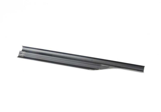 Embellecedor entrada puerta trasera izquierda OEM 51478137315 para BMW E34 518g, 518i. Pieza original BMW. Ideal para sustituir moldura lateral interior desgastada. Color antracita.