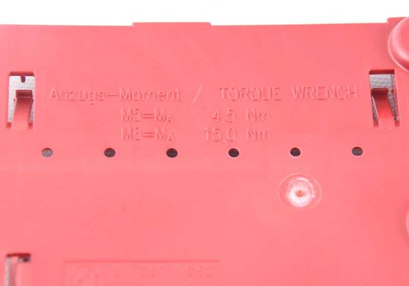 Tapa caja de fusibles OEM 61138387552 para BMW E39, E38, E53. Original BMW.