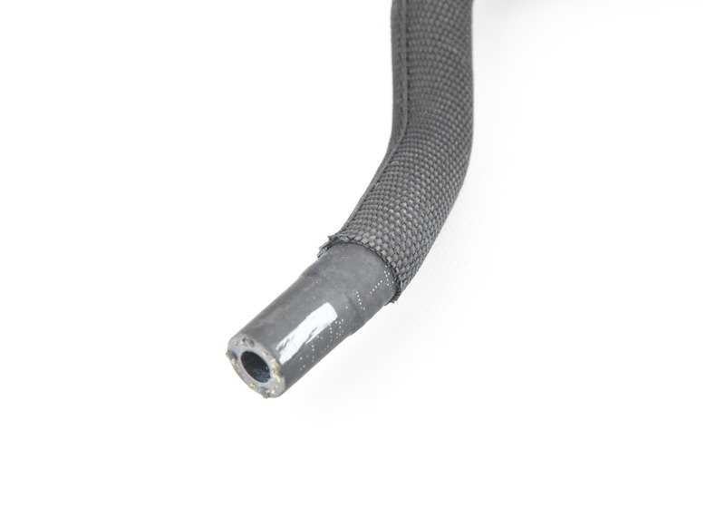 Manguera del refrigerante para BMW E70, E71 (OEM 17127589733). Original BMW.
