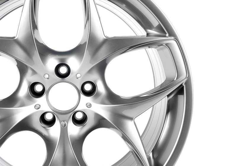 Llantas de aleación diseño Doble Radio 215 OEM 36116782835 para BMW E70, E71, E72. Original BMW. Compatibles con modelos X5 y X6 con tracción total y motores S63, M57S y N57. Tamaño 21”, color ferricgrey.